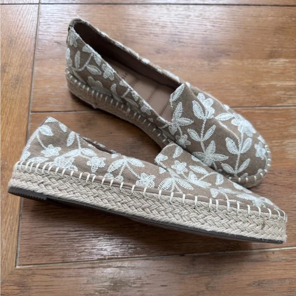Joie Cara Women’s Beige Floral Embroidered Espadrille Slip On Shoes size 8.5 - Picture 2 of 11